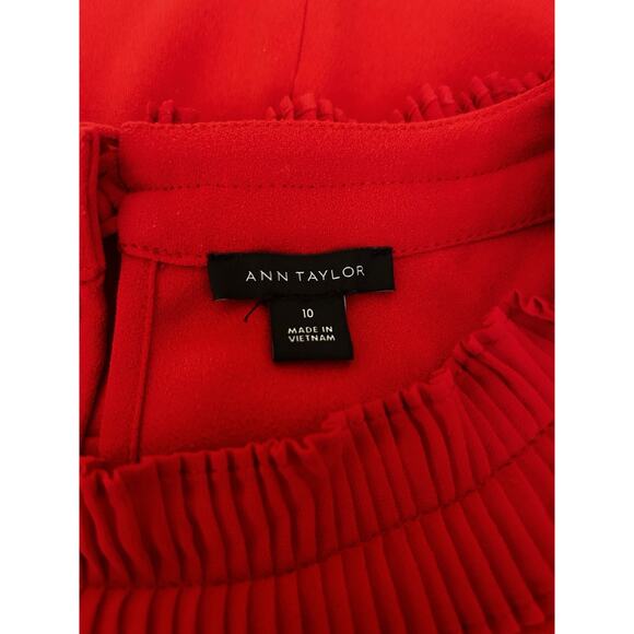 Ann Taylor Women's Sleeveless Red Peplum Ruffled Neckline Ruffled Armhole Top 10 - Picture 7 of 8